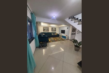 Casa à venda com 3 quartos, 277m² em Parque Novo Oratório, Santo André