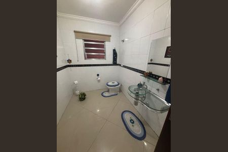 Casa à venda com 3 quartos, 277m² em Parque Novo Oratório, Santo André