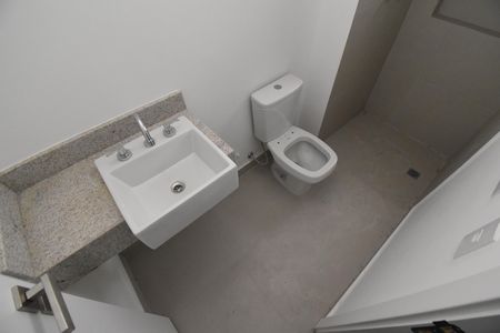 Apartamento à venda com 130m², 2 quartos e 2 vagasBanheiro da Suíte 1