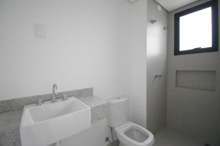 Apartamento à venda com 130m², 3 quartos e 2 vagasBanheiro da Suíte
