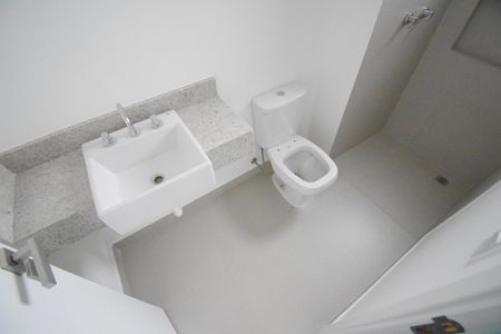 Apartamento à venda com 130m², 3 quartos e 2 vagasBanheiro da Suíte