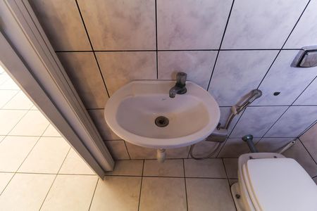 Casa para alugar com 440m², 3 quartos e 15 vagasBanheiro 2