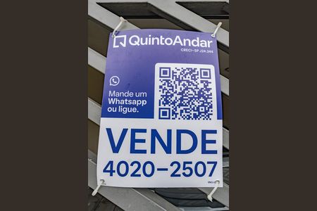 Plaquinha de casa à venda com 3 quartos, 162m² em Parque Bristol, São Paulo