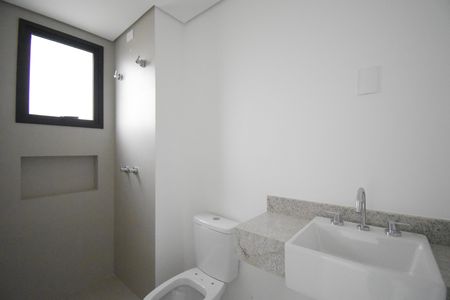 Apartamento à venda com 131m², 3 quartos e 2 vagasBanheiro da Suíte