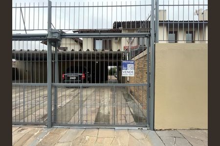 Casa de condomínio à venda com 83m², 2 quartos e 2 vagas Casa de condomínio à venda com 83m², 2 quartos e 2 vagasPlaca Instalada em 30/06/2026 - Cod.VZOE-343