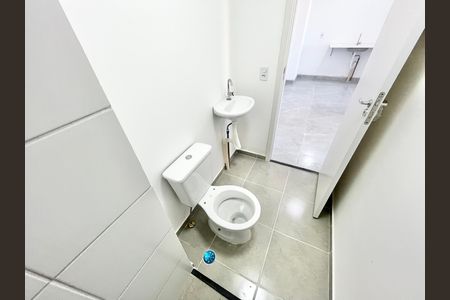 Apartamento para alugar com 37m², 2 quartos e sem vaga Apartamento para alugar com 37m², 2 quartos e sem vagaBanheiro