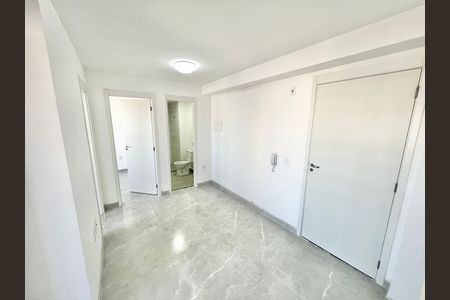 Sala/Cozinha de apartamento para alugar com 2 quartos, 37m² em Jardim Cachoeira, São Paulo