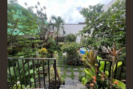 Casa à venda com 4 quartos, 270m² em Vargem Pequena, Rio de Janeiro
