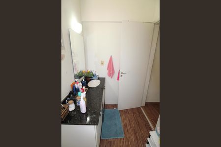 Banheiro de apartamento para alugar com 3 quartos, 90m² em Centro, São José dos Campos