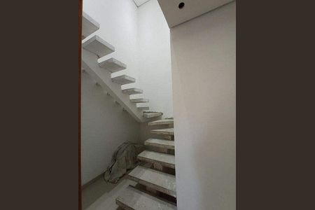 Casa à venda com 3 quartos, 180m² em Jardim do Mirante, Santo André