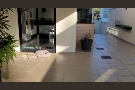 Casa à venda com 900m², 6 quartos e 8 vagas