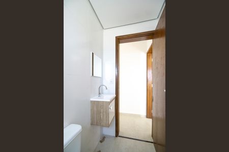 Banheiro de apartamento para alugar com 2 quartos, 38m² em Cidade Mãe do Céu, São Paulo