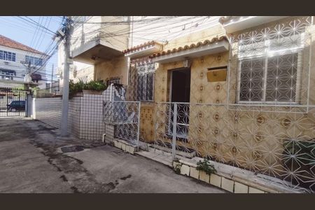Casa à venda com 90m², 2 quartos e sem vaga