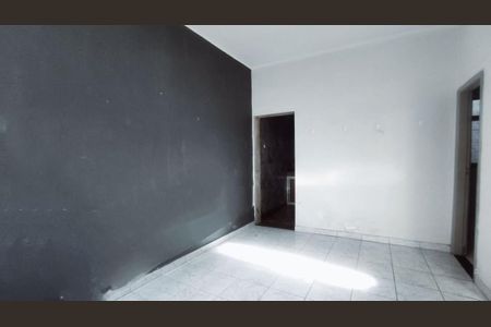 Casa à venda com 90m², 2 quartos e sem vaga