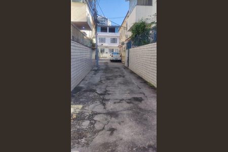 Casa à venda com 90m², 2 quartos e sem vaga