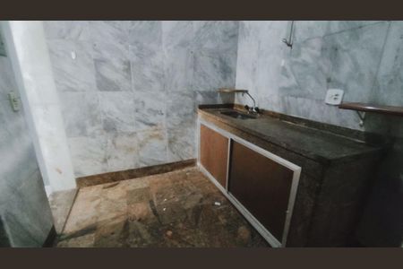 Casa à venda com 2 quartos, 90m² em Olaria, Rio de Janeiro