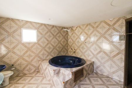 Casa de condomínio para alugar com 180m², 2 quartos e 1 vagaBanheiro da Suíte 2