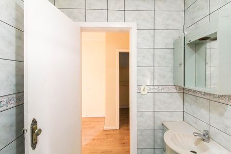 Casa de condomínio para alugar com 180m², 2 quartos e 1 vagaBanheiro da Suíte 1