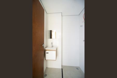 Apartamento para alugar com 37m², 2 quartos e sem vaga Apartamento para alugar com 37m², 2 quartos e sem vagaBanheiro