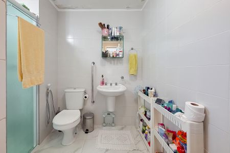 Apartamento à venda com 68m², 2 quartos e 1 vaga Apartamento à venda com 68m², 2 quartos e 1 vagaBanheiro da Suíte