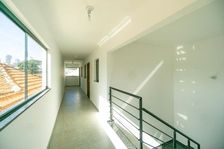 Apartamento para alugar com 48m², 2 quartos e sem vaga Apartamento para alugar com 48m², 2 quartos e sem vagaCorredor externo