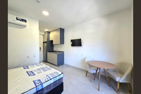 Studio para alugar com 24m², 1 quarto e sem vaga Studio para alugar com 24m², 1 quarto e sem vagaStudio
