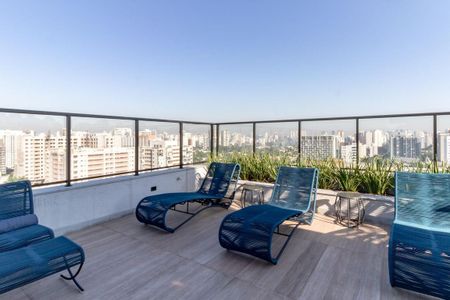Studio para alugar com 24m², 1 quarto e sem vaga Studio para alugar com 24m², 1 quarto e sem vagaÁrea comum - Piscina