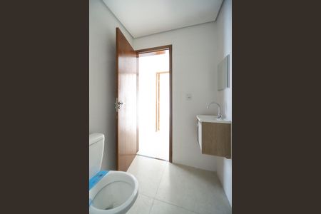 Banheiro de apartamento para alugar com 2 quartos, 48m² em Cidade Mãe do Céu, São Paulo