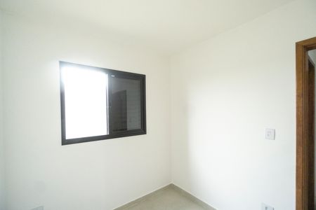 Quarto 01 de apartamento para alugar com 2 quartos, 48m² em Cidade Mãe do Céu, São Paulo