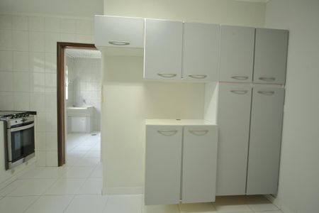 Cozinha  de apartamento à venda com 2 quartos, 89m² em Vila Odete, São Bernardo do Campo