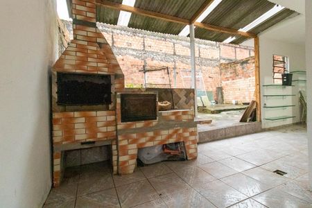 Casa para alugar com 80m², 3 quartos e 2 vagasÁrea comum - Churrasqueira