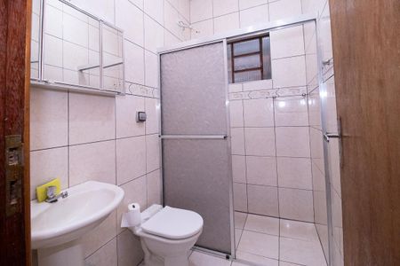 Casa para alugar com 80m², 3 quartos e 2 vagasBanheiro Social
