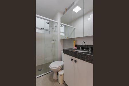 Apartamento à venda com 57m², 2 quartos e 2 vagas Apartamento à venda com 57m², 2 quartos e 2 vagasSuíte