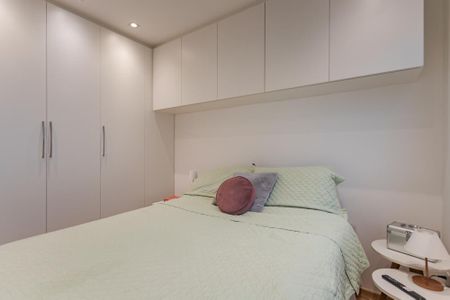 Apartamento à venda com 57m², 2 quartos e 2 vagas Apartamento à venda com 57m², 2 quartos e 2 vagasSuíte