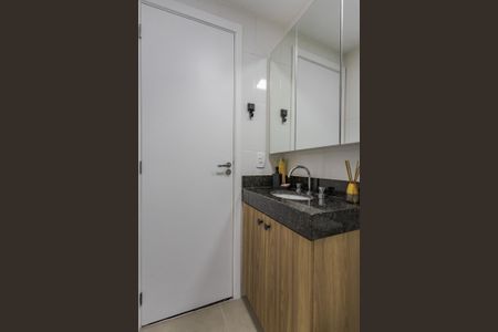 Apartamento à venda com 57m², 2 quartos e 2 vagas Apartamento à venda com 57m², 2 quartos e 2 vagasBanheiro