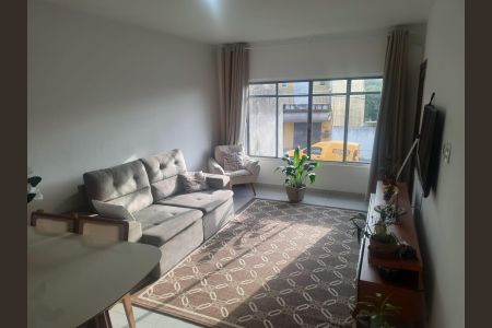 Casa para alugar com 100m², 3 quartos e 3 vagasSala