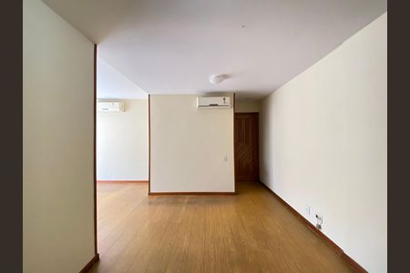 Apartamento à venda com 110m², 2 quartos e 1 vaga