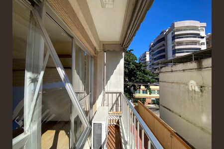 Apartamento à venda com 110m², 2 quartos e 1 vaga