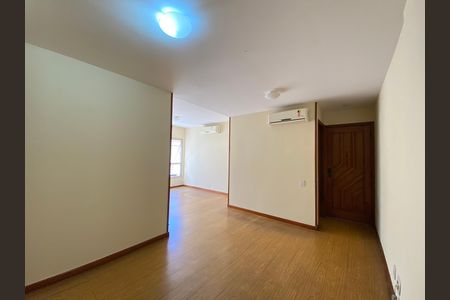 Apartamento à venda com 110m², 2 quartos e 1 vaga