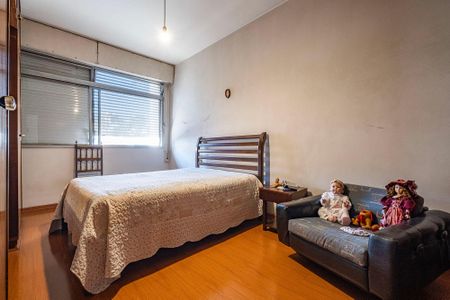 Apartamento à venda com 132m², 3 quartos e 2 vagas Apartamento à venda com 132m², 3 quartos e 2 vagasSuíte