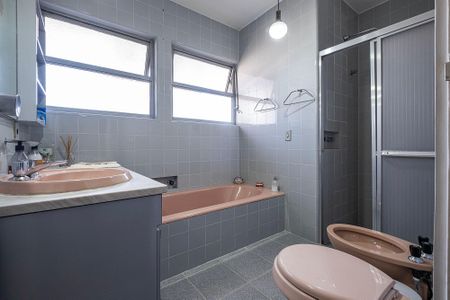 Apartamento à venda com 132m², 3 quartos e 2 vagas Apartamento à venda com 132m², 3 quartos e 2 vagasBanheiro - Suíte
