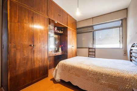 Apartamento à venda com 132m², 3 quartos e 2 vagas Apartamento à venda com 132m², 3 quartos e 2 vagasSuíte