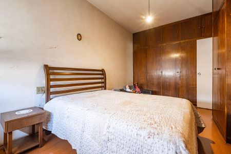 Apartamento à venda com 132m², 3 quartos e 2 vagas Apartamento à venda com 132m², 3 quartos e 2 vagasSuíte