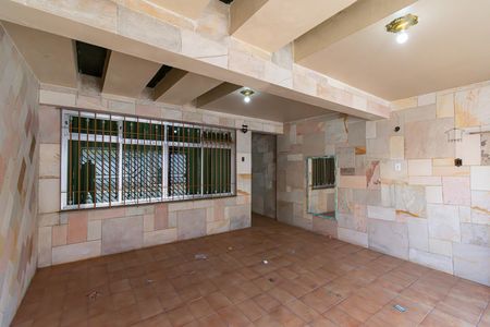Casa à venda com 120m², 2 quartos e 2 vagasGaragem