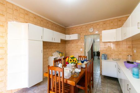 Casa à venda com 120m², 2 quartos e 2 vagasCozinha