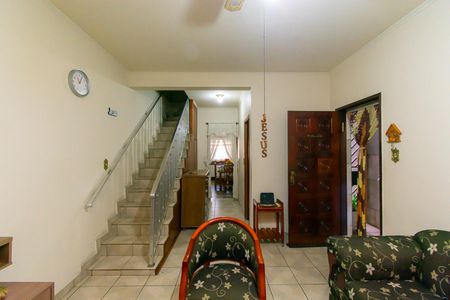Casa à venda com 120m², 2 quartos e 2 vagasSala