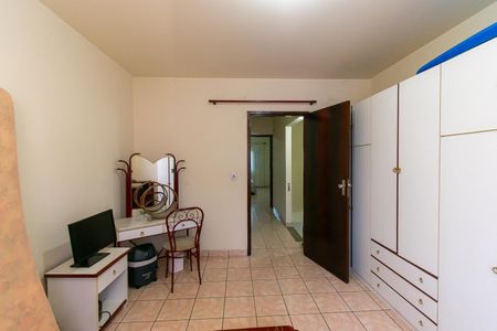 Casa à venda com 120m², 2 quartos e 2 vagasQuarto 2