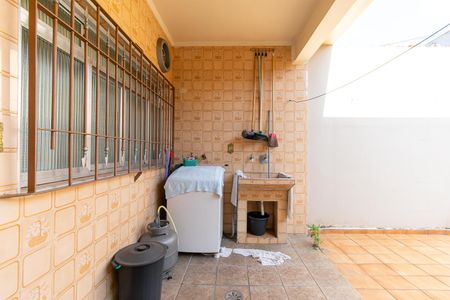 Casa à venda com 120m², 2 quartos e 2 vagasÁrea de Serviço