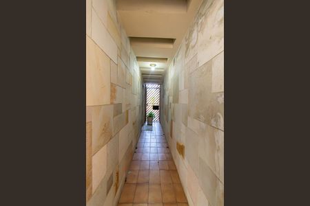 Casa à venda com 120m², 2 quartos e 2 vagasHall de entrada