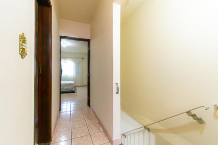 Casa à venda com 120m², 2 quartos e 2 vagasCorredor